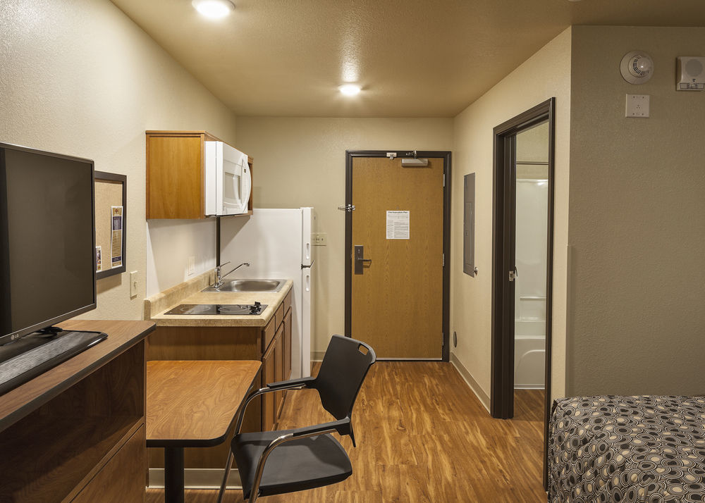 Extended Stay America Select Suites - Cleveland - Airport Fairview Park Kültér fotó