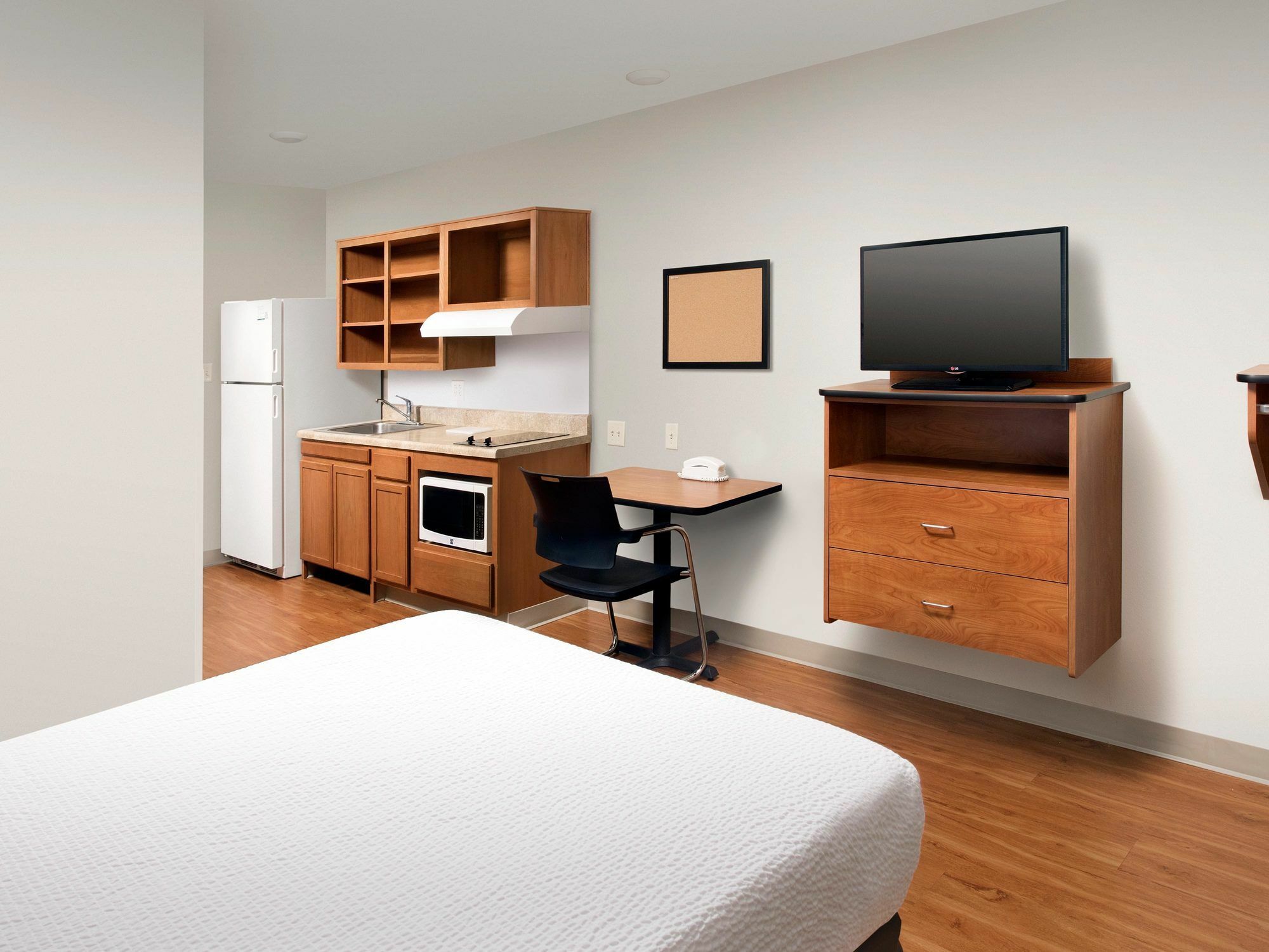 Extended Stay America Select Suites - Cleveland - Airport Fairview Park Kültér fotó